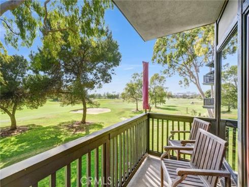 11 Las Brisas 6 , Irvine, CA