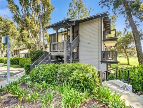 11 Las Brisas 6 , Irvine, CA