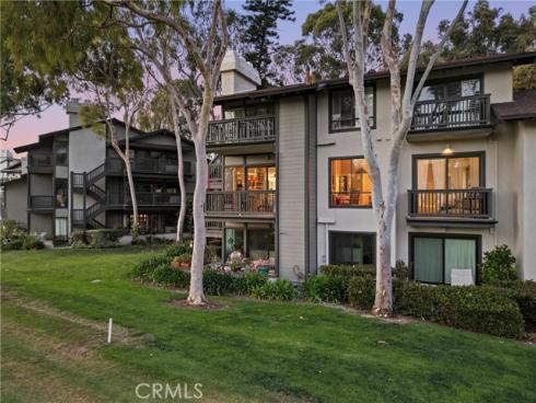 11 Las Brisas 6 , Irvine, CA