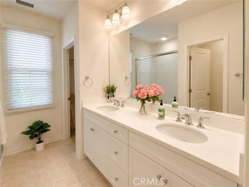 66 Overbrook , Irvine, CA