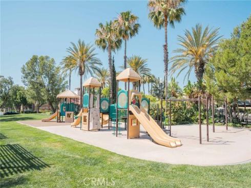 11 Kirkland , Irvine, CA