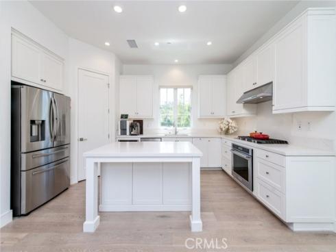 154 Winnett , Irvine, CA
