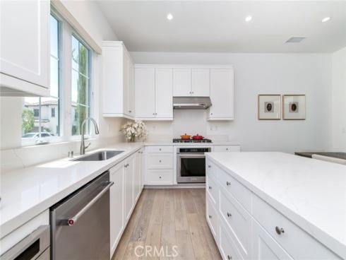 154 Winnett , Irvine, CA