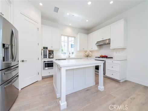 154 Winnett , Irvine, CA