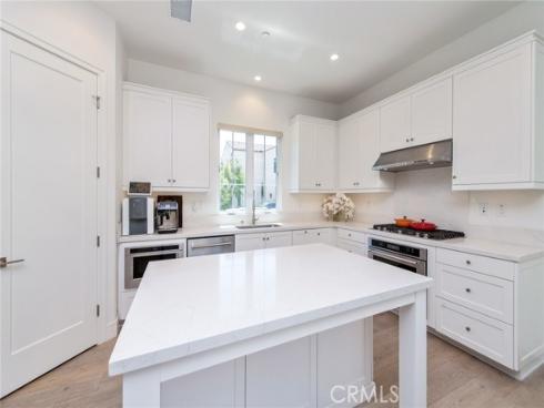 154 Winnett , Irvine, CA