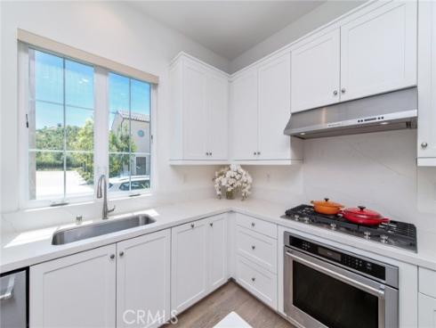 154 Winnett , Irvine, CA