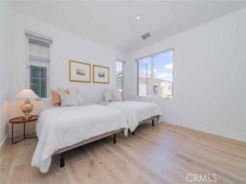 154 Winnett , Irvine, CA