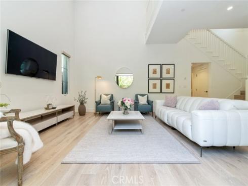 154 Winnett , Irvine, CA