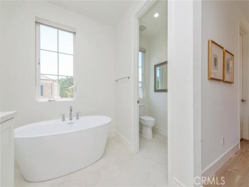 154 Winnett , Irvine, CA