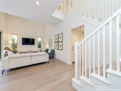 154 Winnett , Irvine, CA