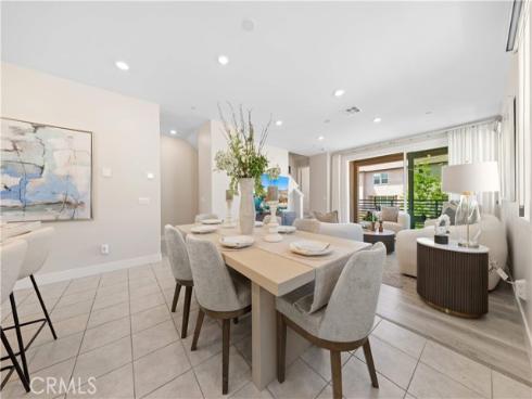 411 Chorus , Irvine, CA