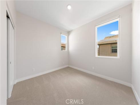 411 Chorus , Irvine, CA