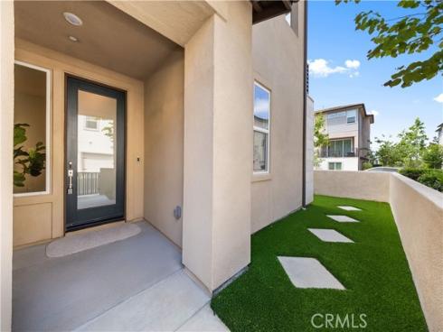 411 Chorus , Irvine, CA