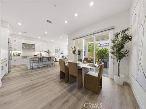 228 Merit , Irvine, CA