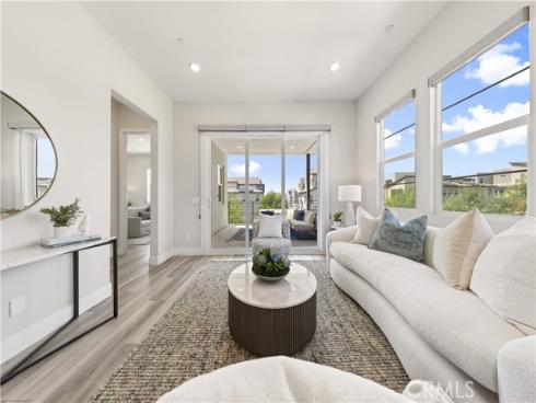 228 Merit , Irvine, CA