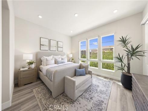 228 Merit , Irvine, CA