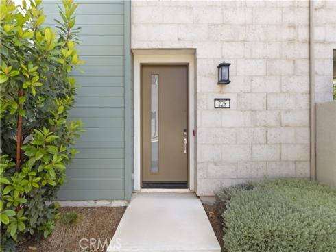 228 Merit , Irvine, CA
