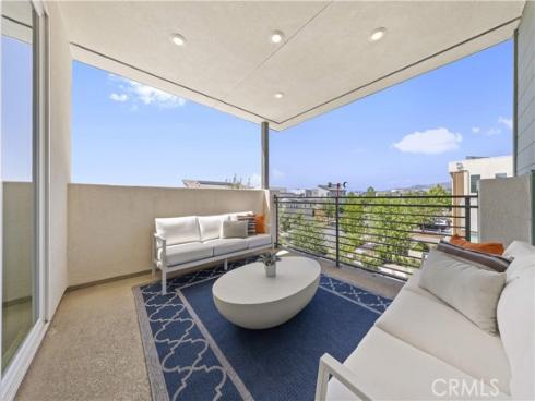 228 Merit , Irvine, CA
