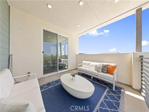 228 Merit , Irvine, CA