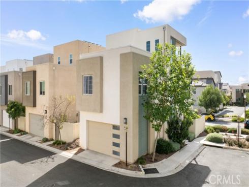 228 Merit , Irvine, CA