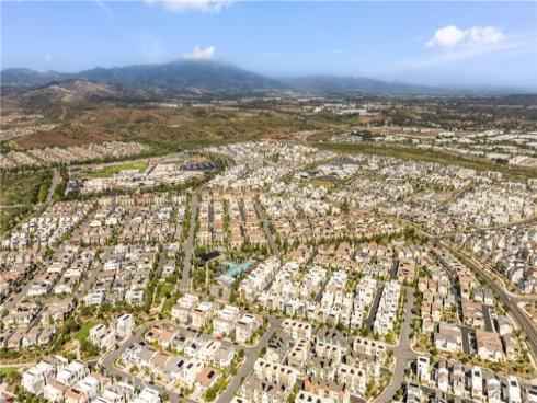 228 Merit , Irvine, CA