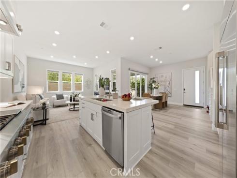 228 Merit , Irvine, CA