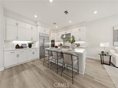228 Merit , Irvine, CA