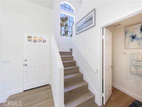 5 Laconia , Irvine, CA