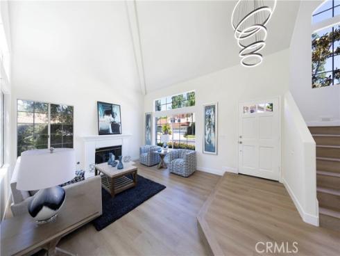 5 Laconia , Irvine, CA