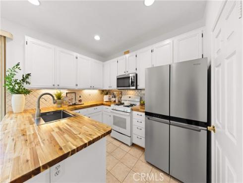 2 Tradition Pl , Irvine, CA
