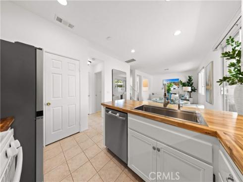 2 Tradition Pl , Irvine, CA