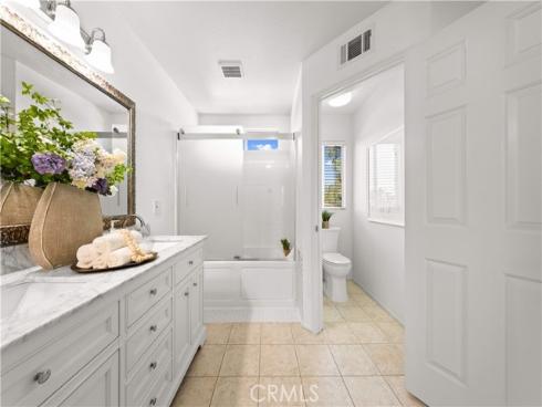 2 Tradition Pl , Irvine, CA