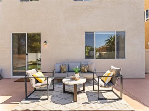 2 Tradition Pl , Irvine, CA