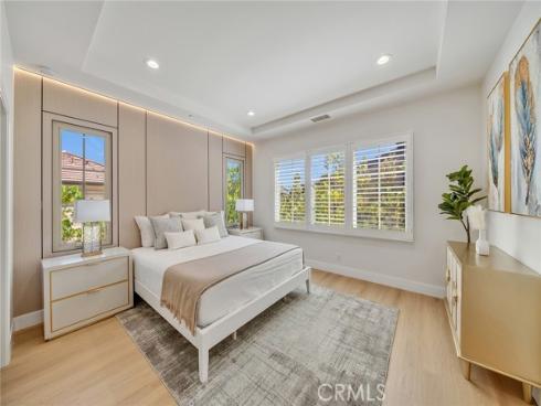 45 Brindisi , Irvine, CA