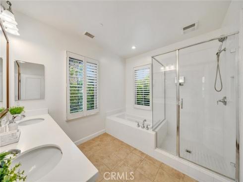 45 Brindisi , Irvine, CA