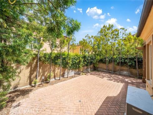 45 Brindisi , Irvine, CA