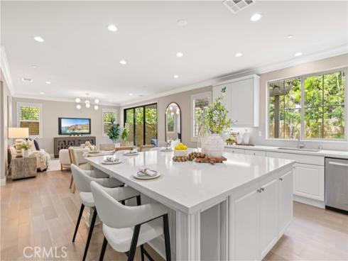173 Cloudbreak , Irvine, CA