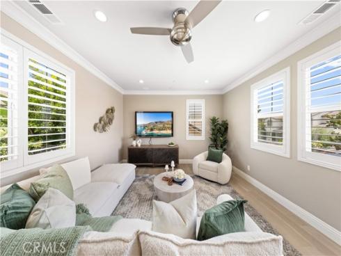 173 Cloudbreak , Irvine, CA