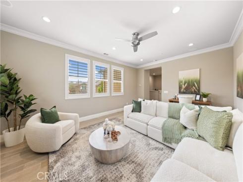 173 Cloudbreak , Irvine, CA