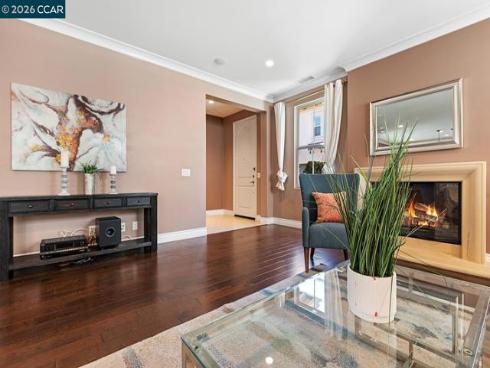 217  Mantle  , Irvine, CA