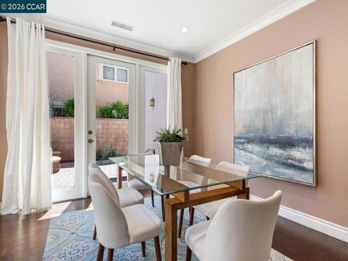 217  Mantle  , Irvine, CA