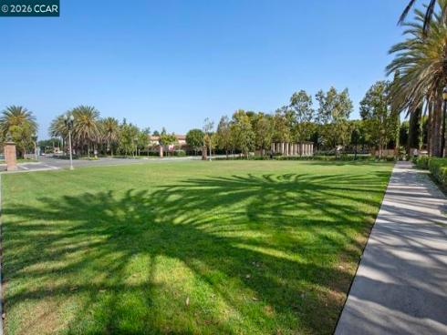 217  Mantle  , Irvine, CA