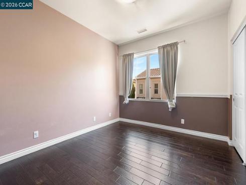 217  Mantle  , Irvine, CA