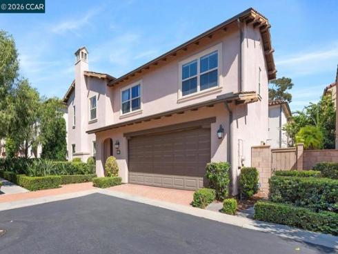 217  Mantle  , Irvine, CA