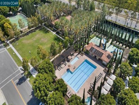 217  Mantle  , Irvine, CA
