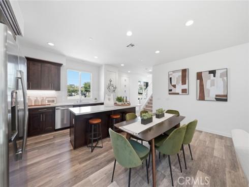 560 Cultivate , Irvine, CA