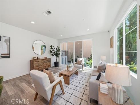 560 Cultivate , Irvine, CA