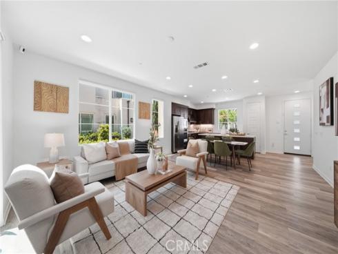 560 Cultivate , Irvine, CA