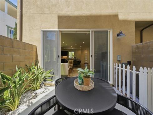 560 Cultivate , Irvine, CA