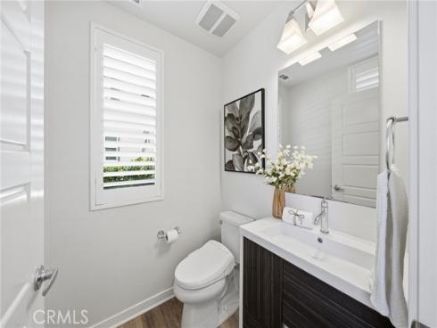 560 Cultivate , Irvine, CA